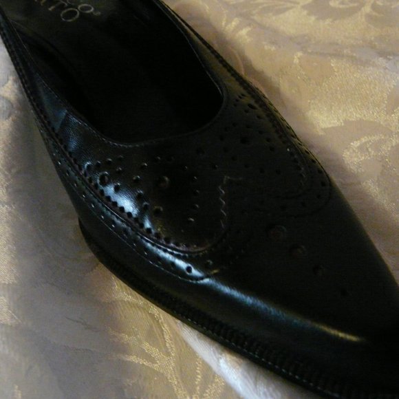 Franco Sarto Black and Wine Leather Kitten heel Pumps - Picture 8 of 16